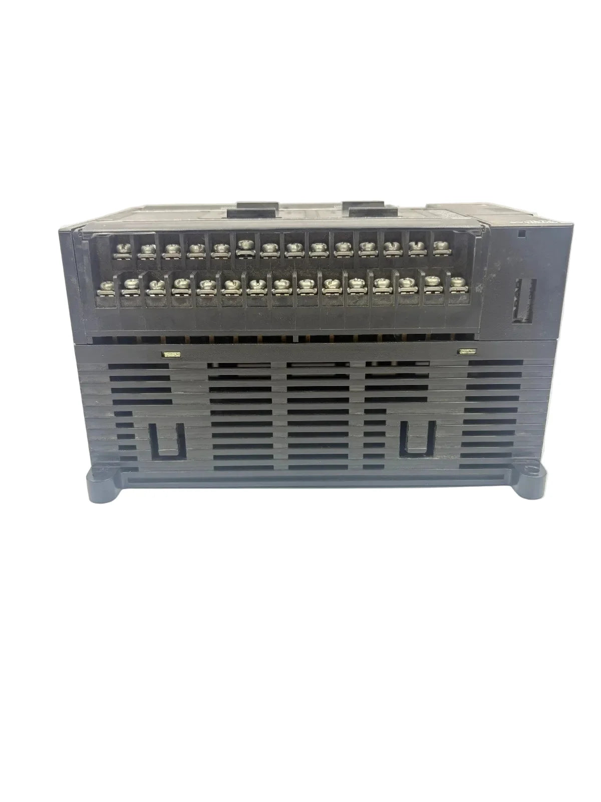 CP1L-EM40DT1-D | Omron CP1 Series PLC CPU 24 Inputs 16 PNP Outputs Ethernet