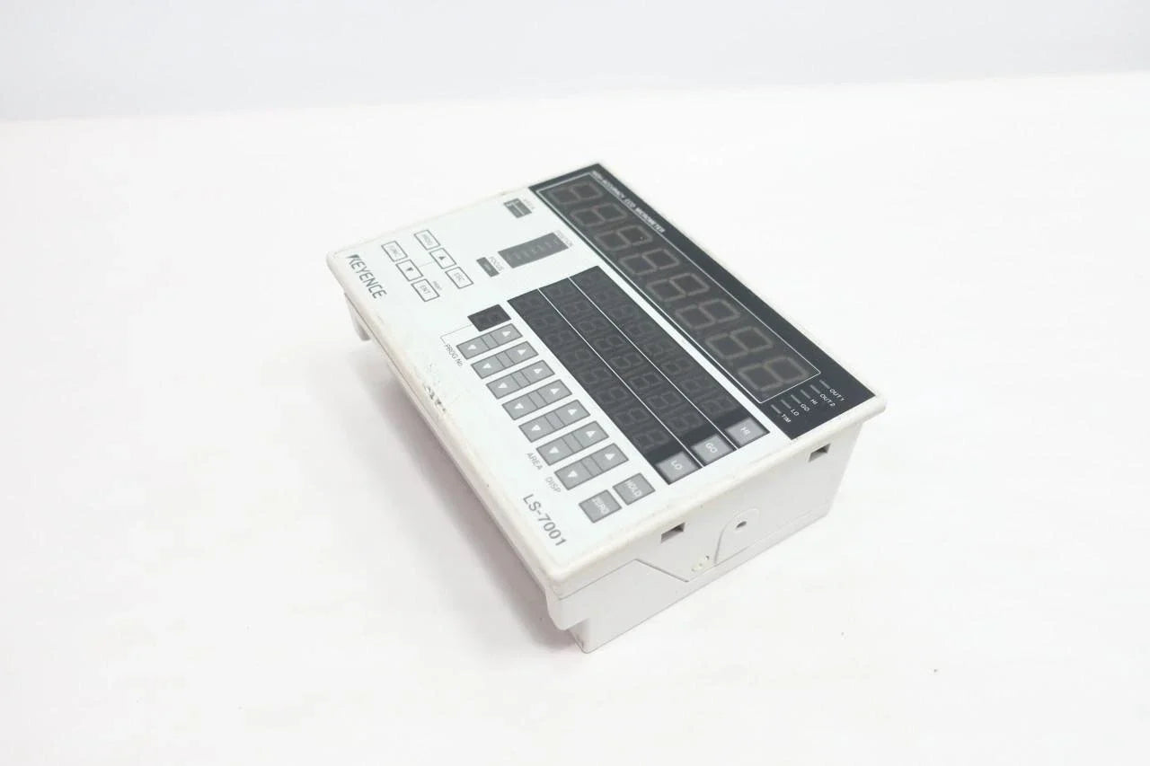 Keyence LS-7001 Digital Micrometer Controller Dual Head CCD Measurement Unit