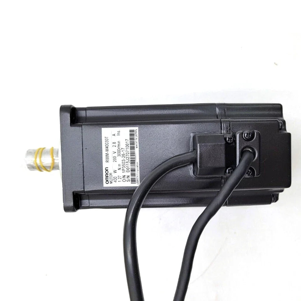 Omron R88M-W40030T Servo Motor for Motion Control Systems